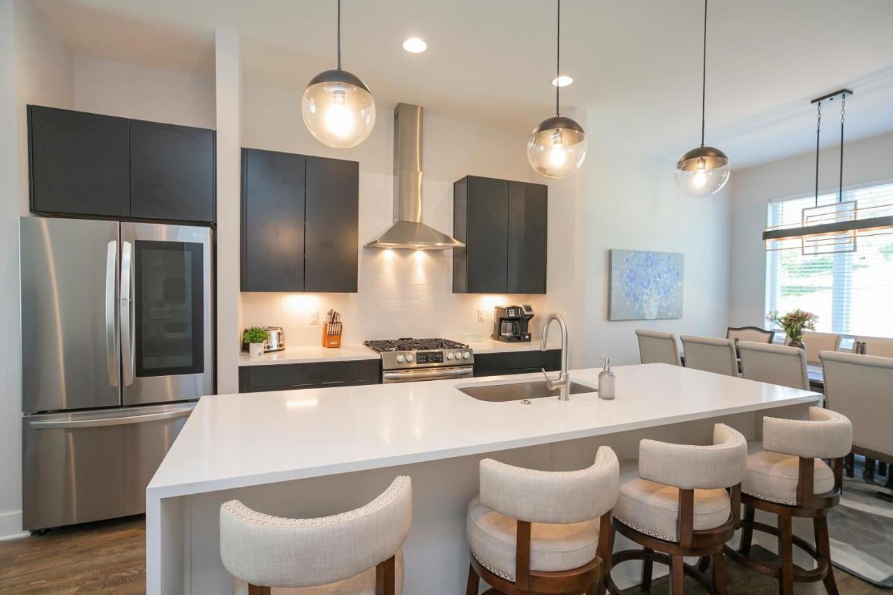 Luxury Townhome Skyline Views Mins To Dt Nashville Exterior photo