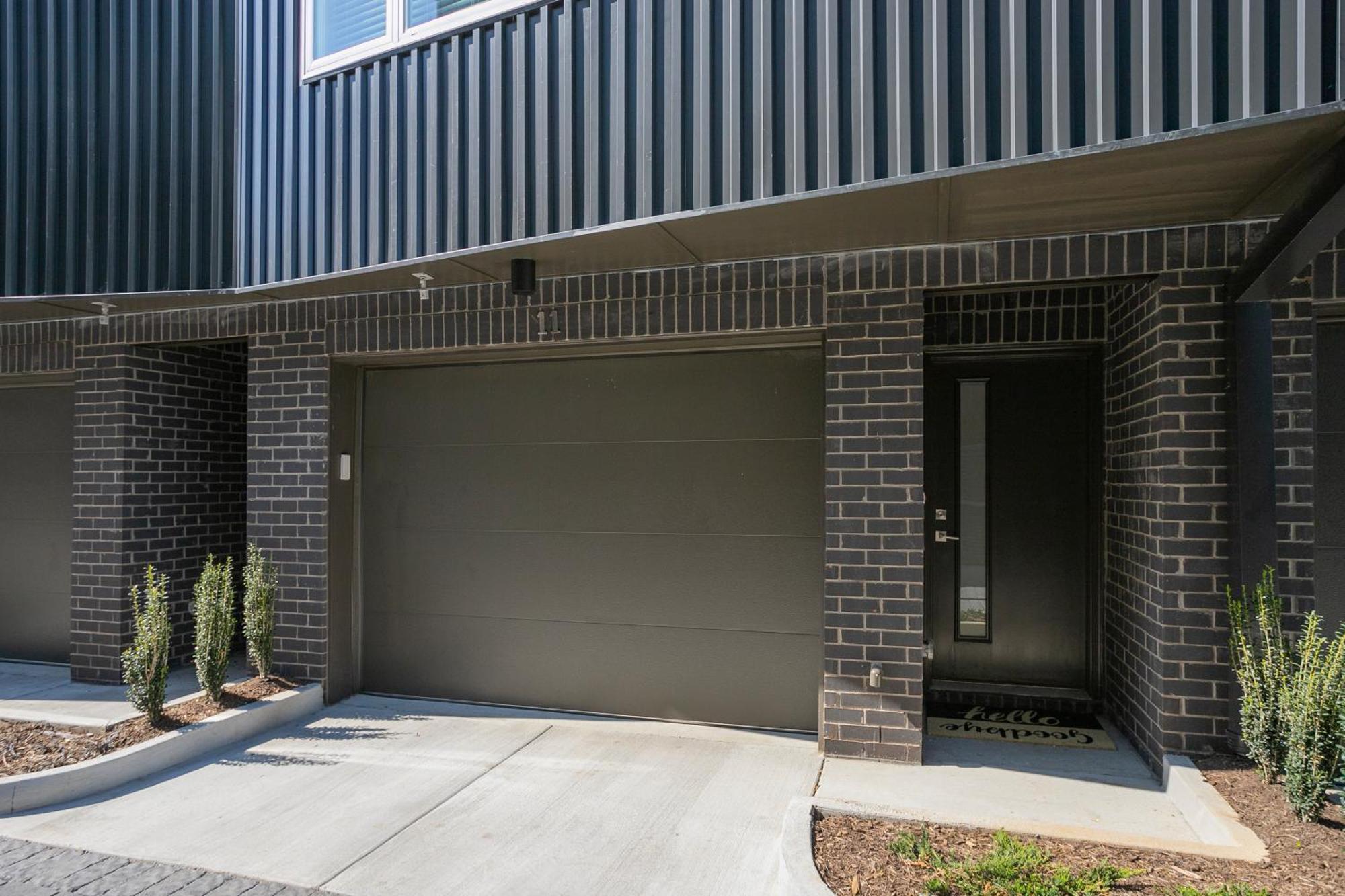 Luxury Townhome Skyline Views Mins To Dt Nashville Exterior photo