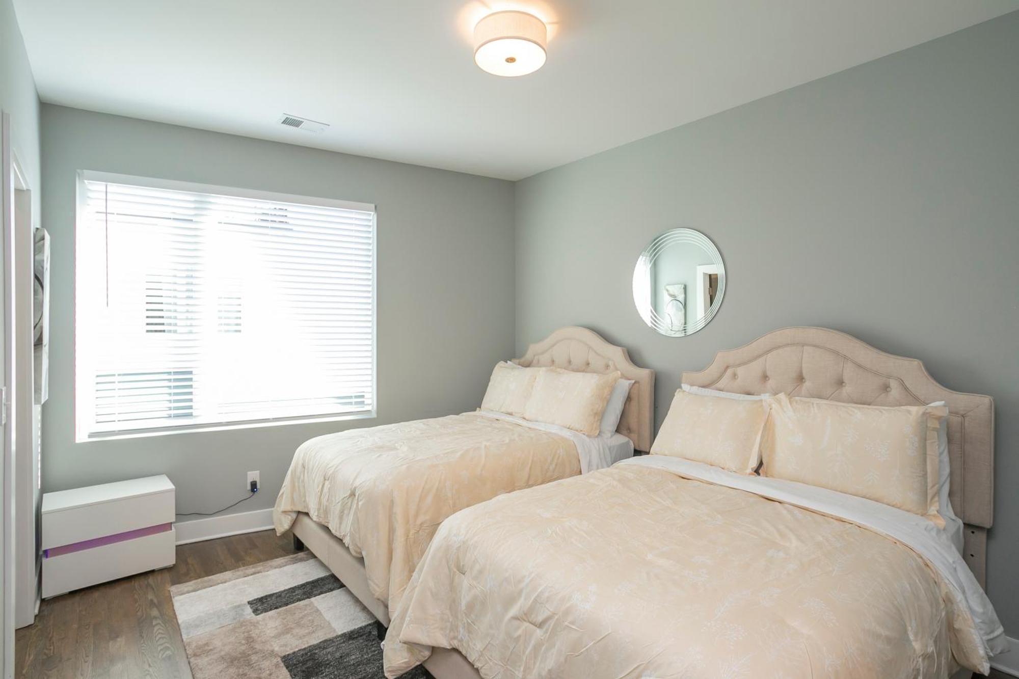Luxury Townhome Skyline Views Mins To Dt Nashville Exterior photo