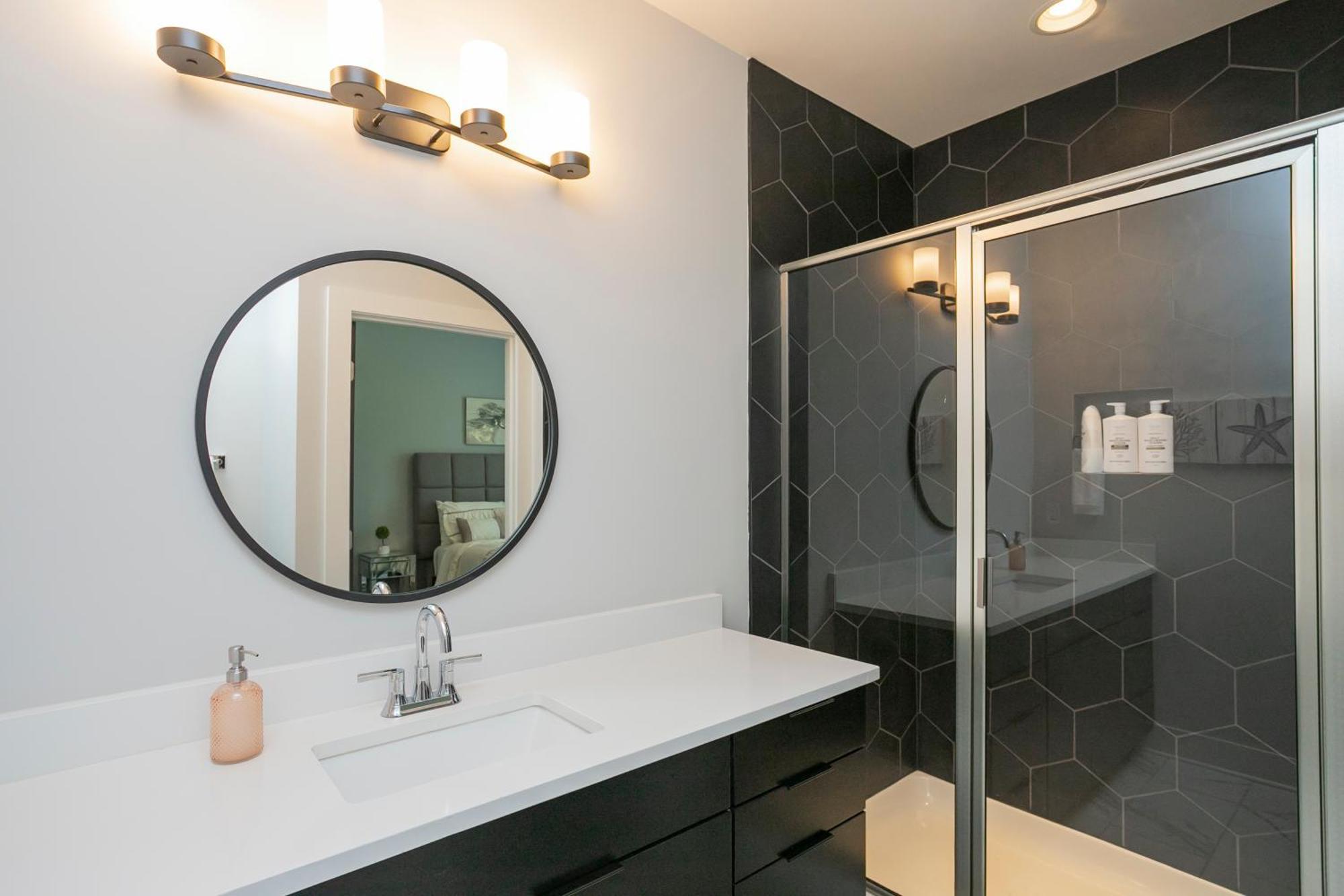 Luxury Townhome Skyline Views Mins To Dt Nashville Exterior photo